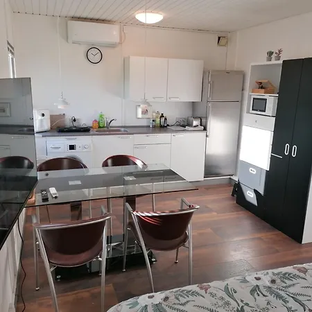 Family In Kvaers - Bunk Bed, Kitchen And Ev Charging